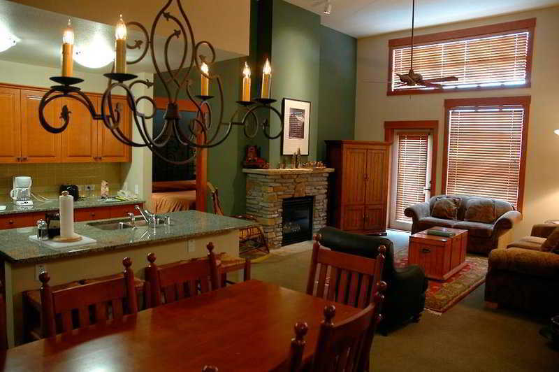 The Village 4*