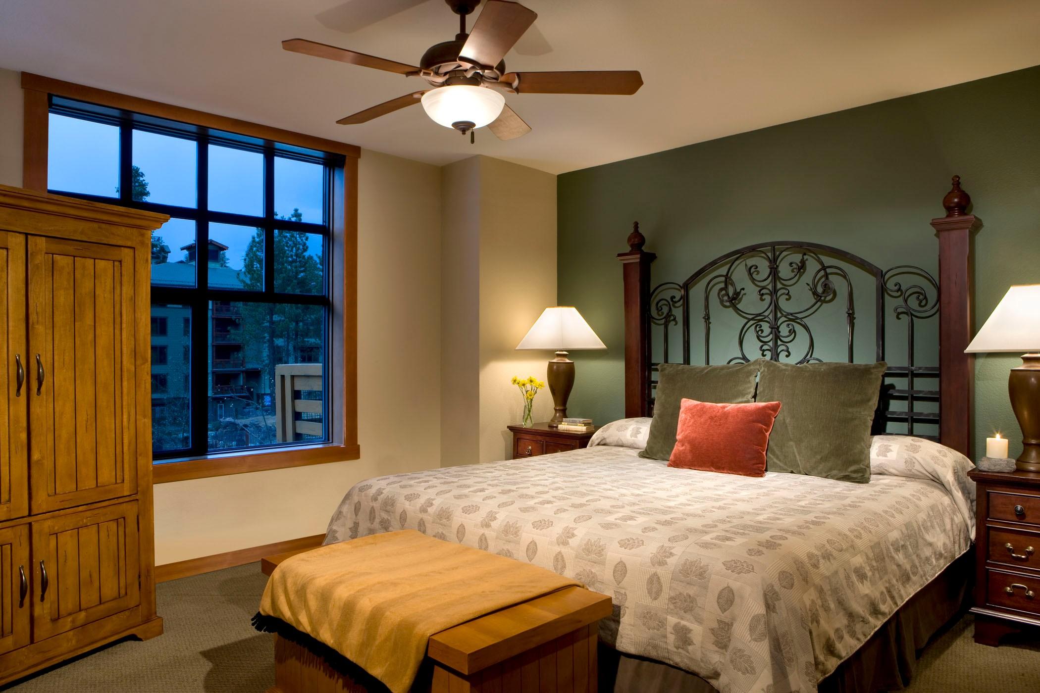 The Village 4* Mammoth Lakes